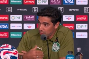 帕尔梅拉斯主帅喊话美国球迷：在独立日跟我们一起抗击英格兰